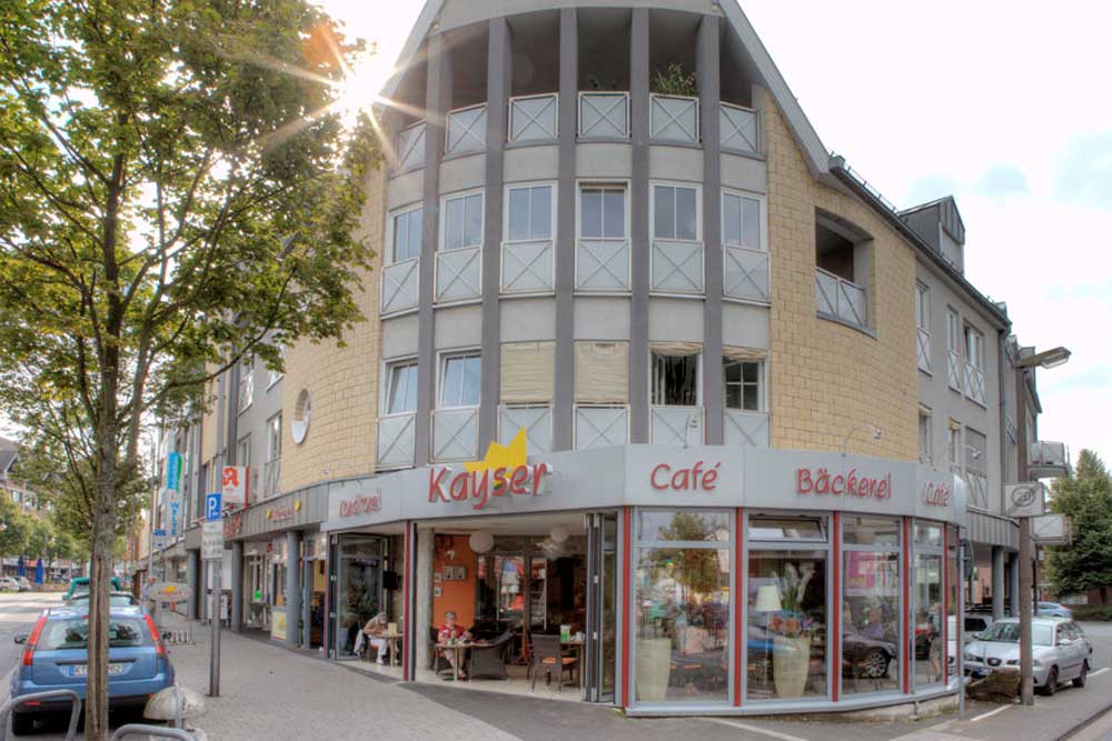 kayser-pulheim.de - Filiale Pulheim - Zentrale Backstube und Café